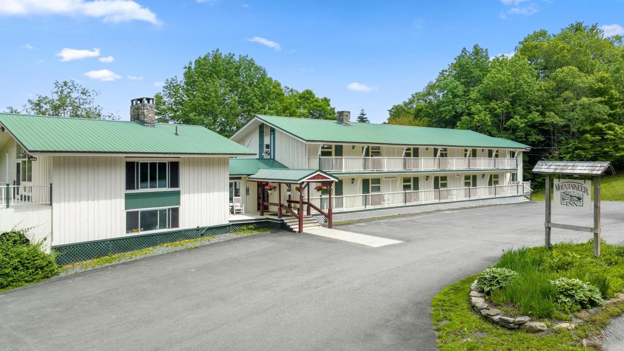 Mountaineer Inn West Dover Extérieur photo