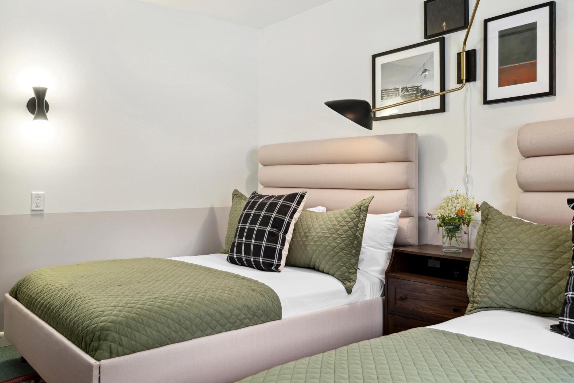 Mountaineer Inn West Dover Extérieur photo